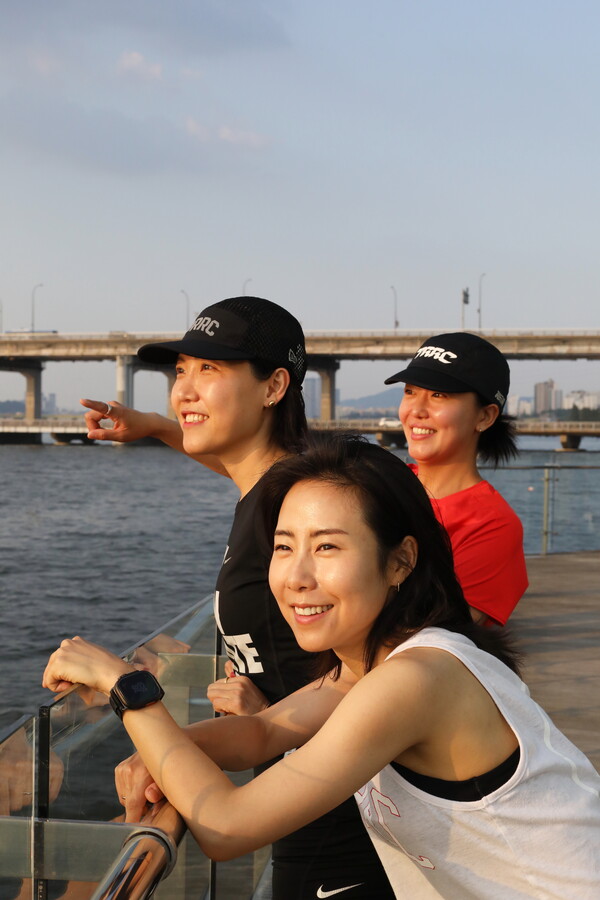 서울비너스(Seoul Venus), (앞쪽부터) 최진주, 이혜린, 김은영 ⓒ이솔네