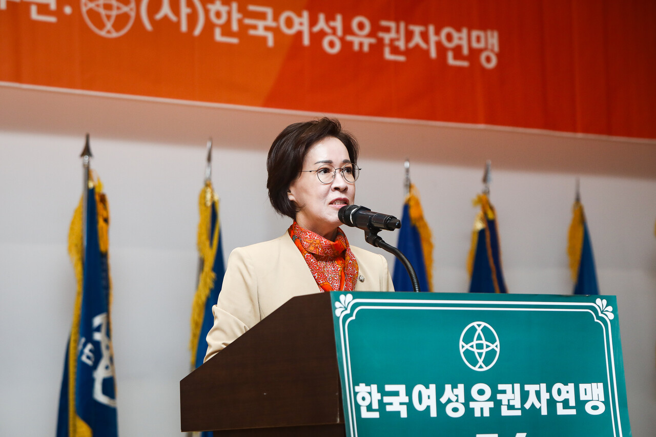 22일 서울 영등포구 국회의사당 의원회관 대회의실에서 열린 한국여성유권자연맹 제56주년 창립기념식과 중앙회장 이·취임식에서 이인선 국회 여성가족위원장이 축사를 하고 있다. ⓒ손상민 사진기자