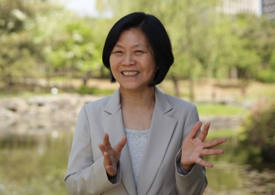 전북교사노조와 장애인교원노조는 21일 강민정 전 의원을 “30년 넘는 교직 경험과 국회 교육위원 활동을 통해 입증된 전문성을 갖춘 교사 출신 정치인”이라 평가하며 공식 추천했다. ⓒ홍수형 사진기자