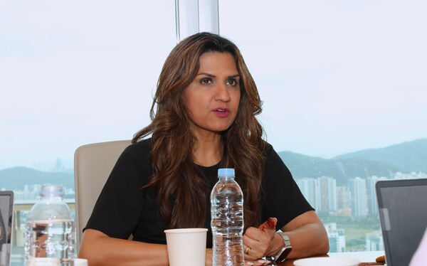 지난 13일 인천 송도 오크우드호텔에서 만난 아샤 삭세나 미국 컬럼비아대 교수. ⓒWISET 제공