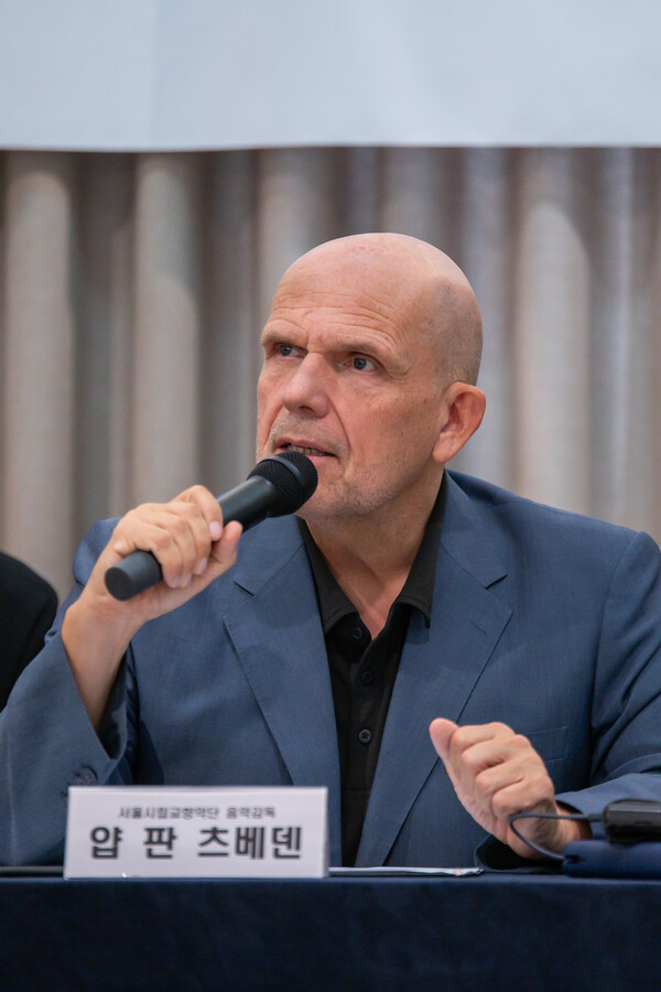 얍 판 츠베덴 서울시향 음악감독이 23일 서울 종로구 더프리마아트센터에서 열린 기자간담회에 참석했다. ⓒ서울시립교향악단 제공