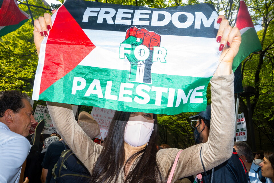 23일(현지시각) 미국 뉴욕의 유엔 본부 밖에서 팔레스타인 지지 집회가 열리고 있다. ⓒEPA 연합뉴스