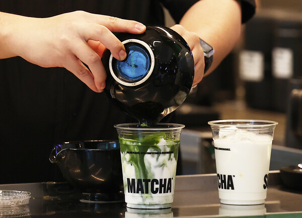 퍼포남의 특징으로 꼽히는 말차라떼. ⓒ연합뉴스