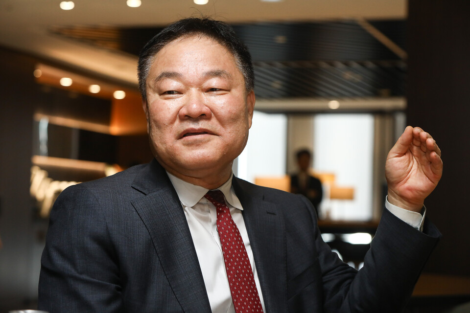 김학균 신영증권 리서치센터장은 투자의 기회는 버스와 같다고 말했다. 방치가 아닌 숙고의 결과라면 아무 것도 안하는 것과 기다리는 것도 적극적인 투자행위라는 설명이다. ⓒ손상민 사진기자