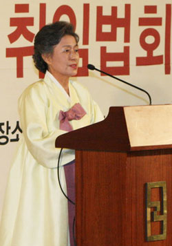 김의정 회장이 15일 조계사 대웅전에서 열린 취임식에서 취임사를 하고 있다.sumatriptan 100 mg sumatriptan 100 mg sumatriptan 100 mg