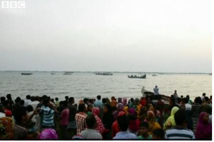 15일 방글라데시의 여객선 침몰해 수백명의 사람들이 실종되거나 사망했다.cialis coupon free prescriptions coupons cialis trial coupon