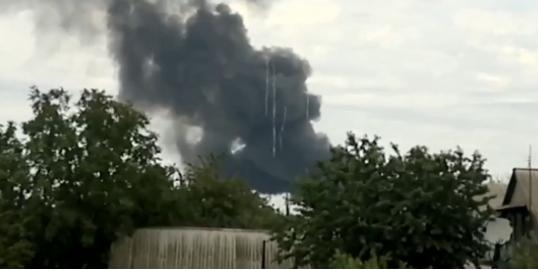 말레이시아 항공기 미살일 격추된 후 포착된 모습. 우크라이나 인근 지역 주민이 직접 찍은 동영상을 유튜브에 공유했다. ⓒ유튜브 PINKILLEBO