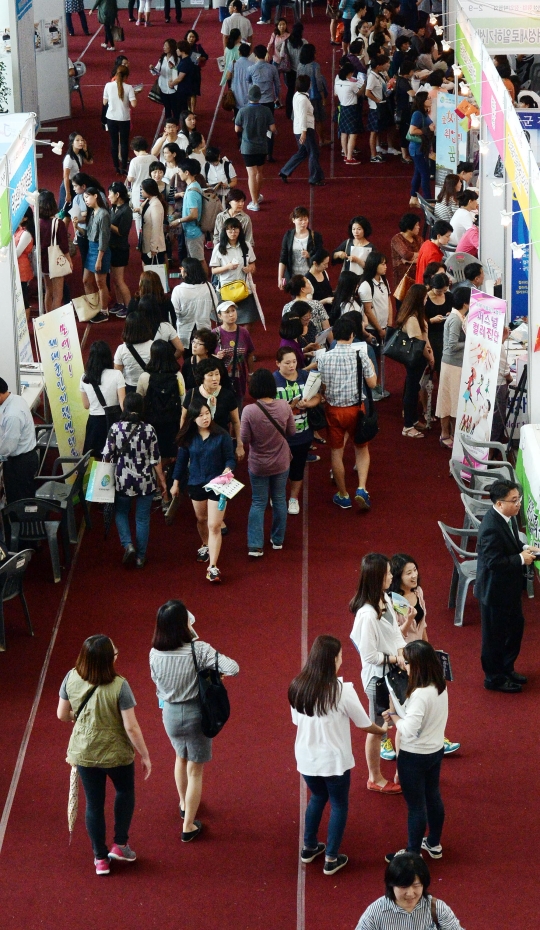 2014 대전여성 취업·창업 박람회가 3일 오후 대전시청 로비에서 개최됐다. ⓒ뉴시스·여성신문