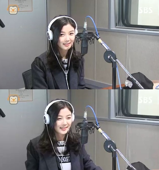 SBS 파워FM 공형진의 씨네타운에 출연한 배우 김유정