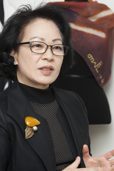 황 대표는 갤러리 중심으로 작품 판매가 되고 있는 한국 미술 시장에 대해 안타까움을 표했다.sumatriptan patch http://sumatriptannow.com/patch sumatriptan patch