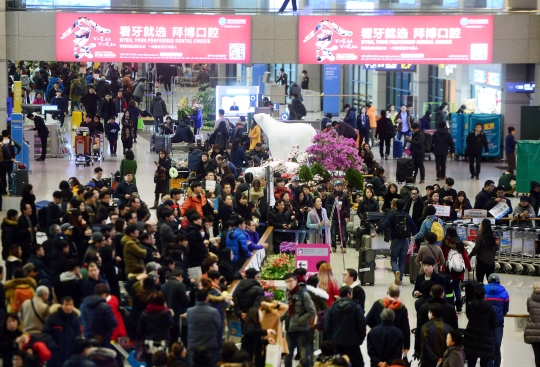 인천국제공항이 이용객들로 붐비고 있다. ⓒ뉴시스‧여성신문