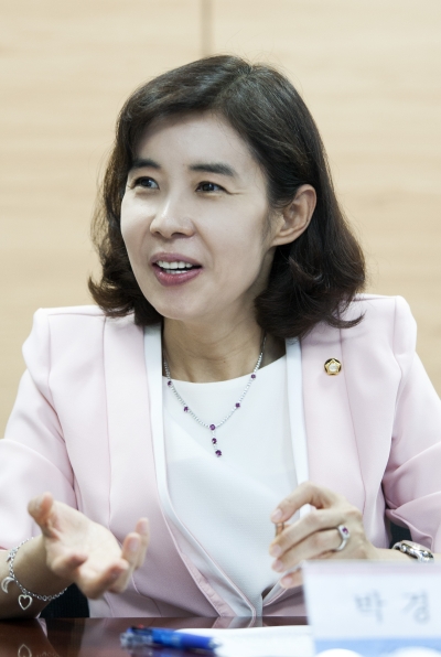 박경미 더불어민주당 의원 ⓒ이정실 여성신문 사진기자