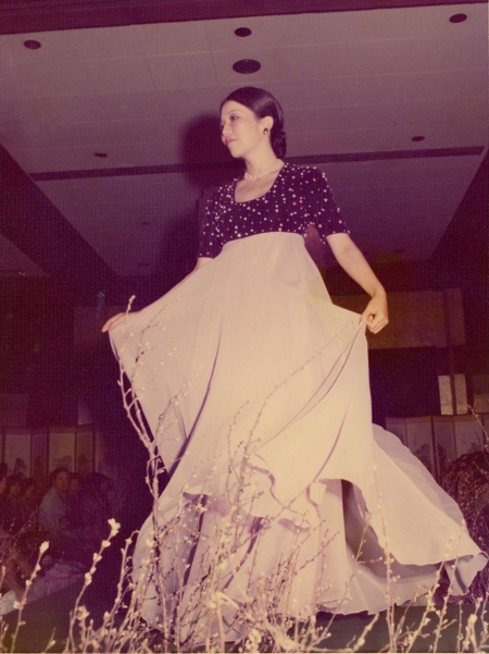 1975년 앙드레김 콜렉션에 모델로 출연했을 때.
