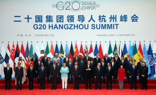 박근혜 대통령과 각국 정상들이 9월 4일 오후(현지시간) 주요20개국 (G20) 정상회의가 열린 중국 항저우국제전시장에서 기념촬영을 하고 있다. ⓒ청와대