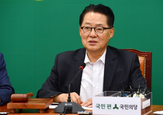 국민의당 박지원 비상대책위원장 겸 원내대표 ⓒ뉴시스·여성신문