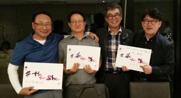 좌로부터 박문열, 박종석, 전윤수(3기 동문회장), 봉형근 ⓒ권은주 기자
