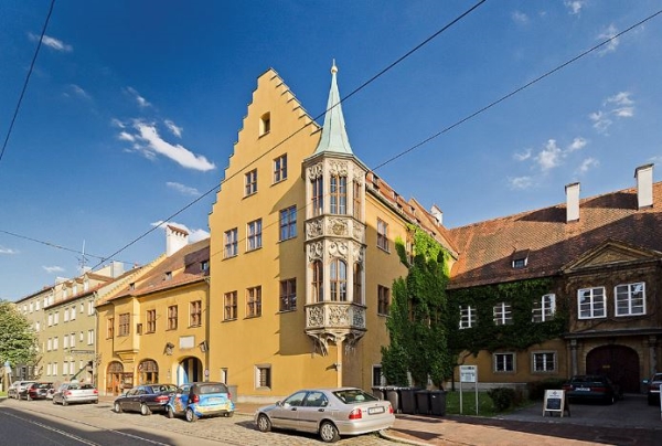 아우구스부르크에는 세계 최초의 사회적 공동주택단지인 ‘푸거라이’가 있다. ⓒwww.fugger.de