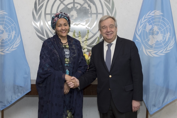 안토니오 구테흐스 유엔 사무총장(오른쪽)과 아미나 모하메드 사무부총장. ⓒUN Photo/Mark Garten