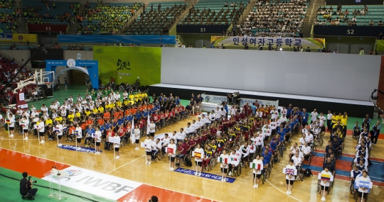 5일 오후 인천시 부평구 삼산월드체육관에서 2014 인천세계휠체어농구세계선수권대회 개막식이 열렸다. 이번 대회는 역대 최대규모인 16개국 500여명의 선수단이 참가했다.