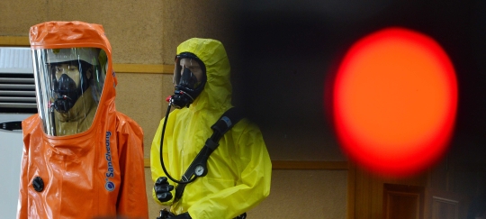 사진은 기사와 관련이 없습니다. / 지난달 22일 오전 서울 용산구 대한의사협회에서 열린 에볼라 관련 기자회견. ⓒ뉴시스·여성신문