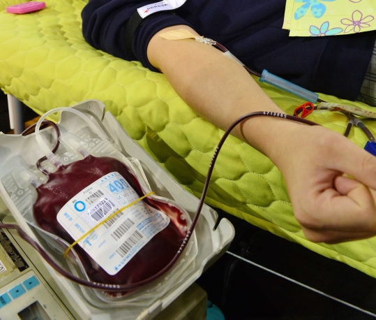 헌혈하는 모습. ⓒ뉴시스·여성신문