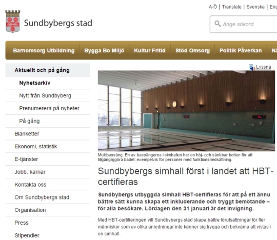 스웨덴 순드비베리 시 당국의 제3의 탈의실 개장 관련 안내문.