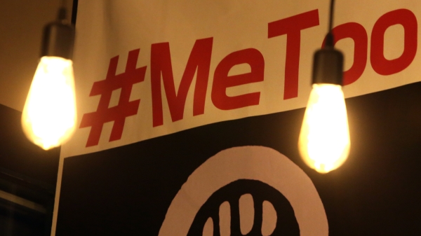 한국여성단체연합 7개 지부 28개 회원단체가 주최하는 #Me Too 운동 [긴급] 토론회 “우리는 아직도 외친다. 이게 나라냐!”가 26일 서울 종로구 마이크임팩트 라운지에서 열렸다. ⓒ이정실 여성신문 사진기자