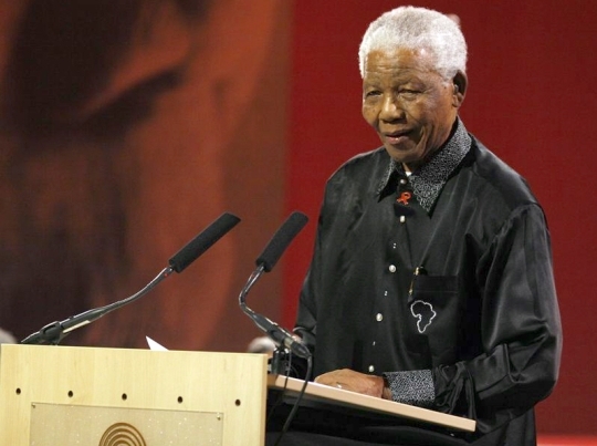 Nelson Mandela, former President of South Africa, is giving a speech at the Linder Auditorium in University of Witwatersrand in 2007. ⓒ Official homepage of Nelson Mandela