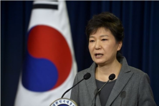 On May 16, President Park Geunhye cried as she delivered a speech to the nation at the Presidential Blue House.