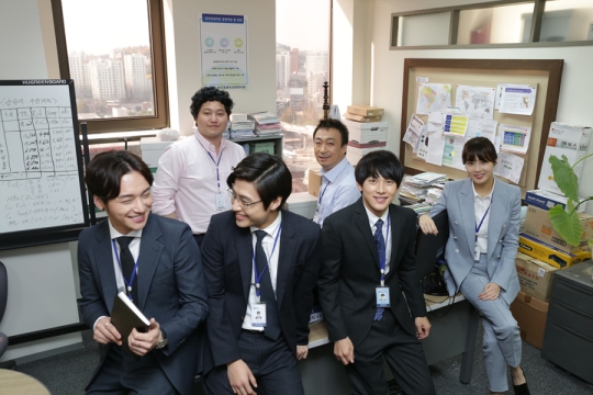 Korean TV soap opera Misaeng, which aired in 2014, was a big hit among among Korean office workers. It was said that Korean work values of hierarchy, competition and authority were well captured in the soap opera.