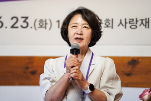 ‘여성 최초 광역단체장’ 추미애 “헌법에 여성이 지분 차지할 수 있도록 힘 모으자”