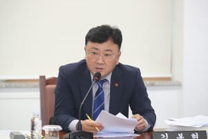 "K-컬처 전략도 없이 5천억 공연장부터?" 김봉현 제주도의원, 도정 질... - 뉴스 썸네일 이미지